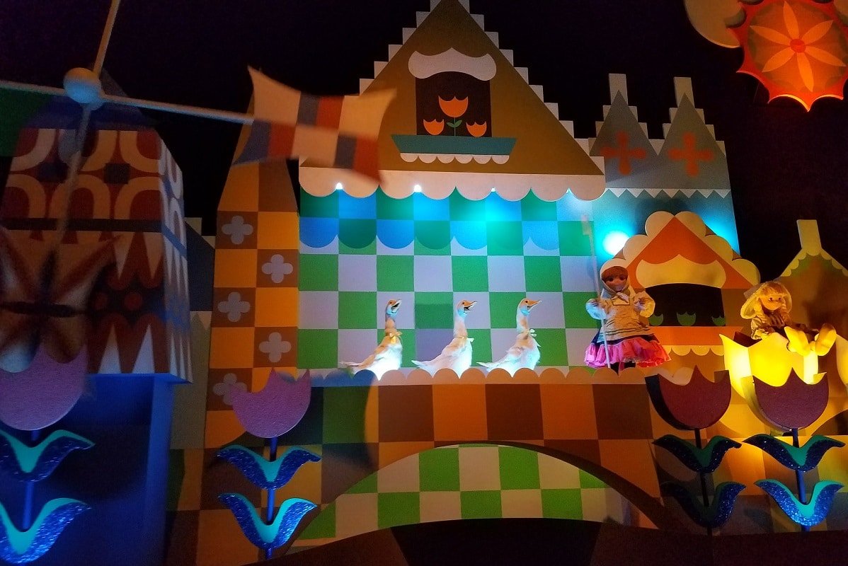 It's a Small World Disney World final verse It's a Small World Disney World